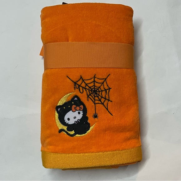 Hello Kitty Halloween Orange Spider Hand Towels 16 x 28" Set Of 2 Sanrio🎃👻🤍 - Picture 2 of 2